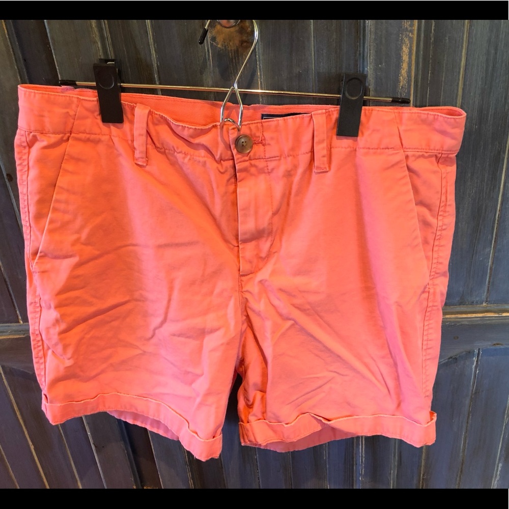 Gap size 8 peach coloured khaki shorts
